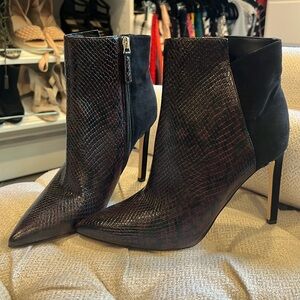 NWOT Nine West Zip-Up Anklet Pointed Toe Booties, size 8.5M